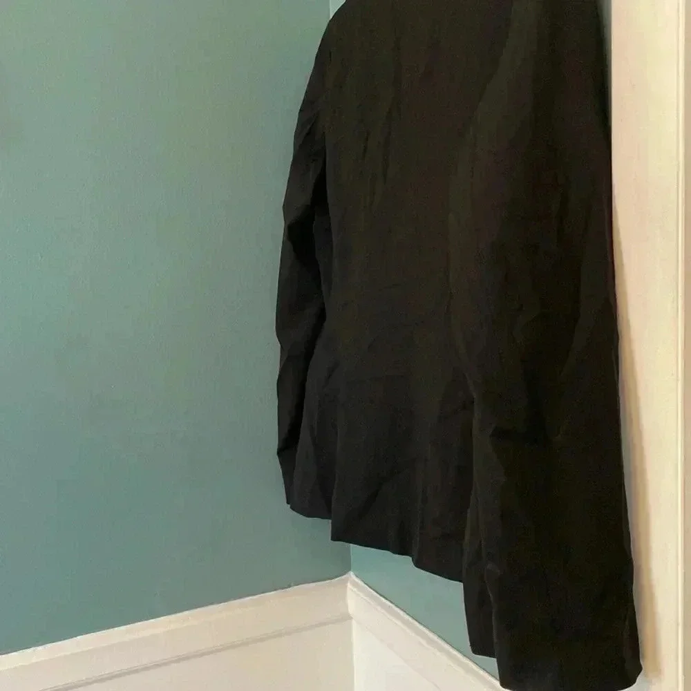 Lafayette 148 women’s black blazer - size 12 - wool blend - 2 button closure